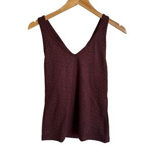 NWT Everyday Yoga size Medium Crossback Tank Top Burgundy Cheetah Print New